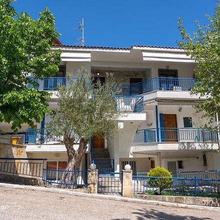 Family Apartment Zornitsa Néa Fókaia Bagian luar foto