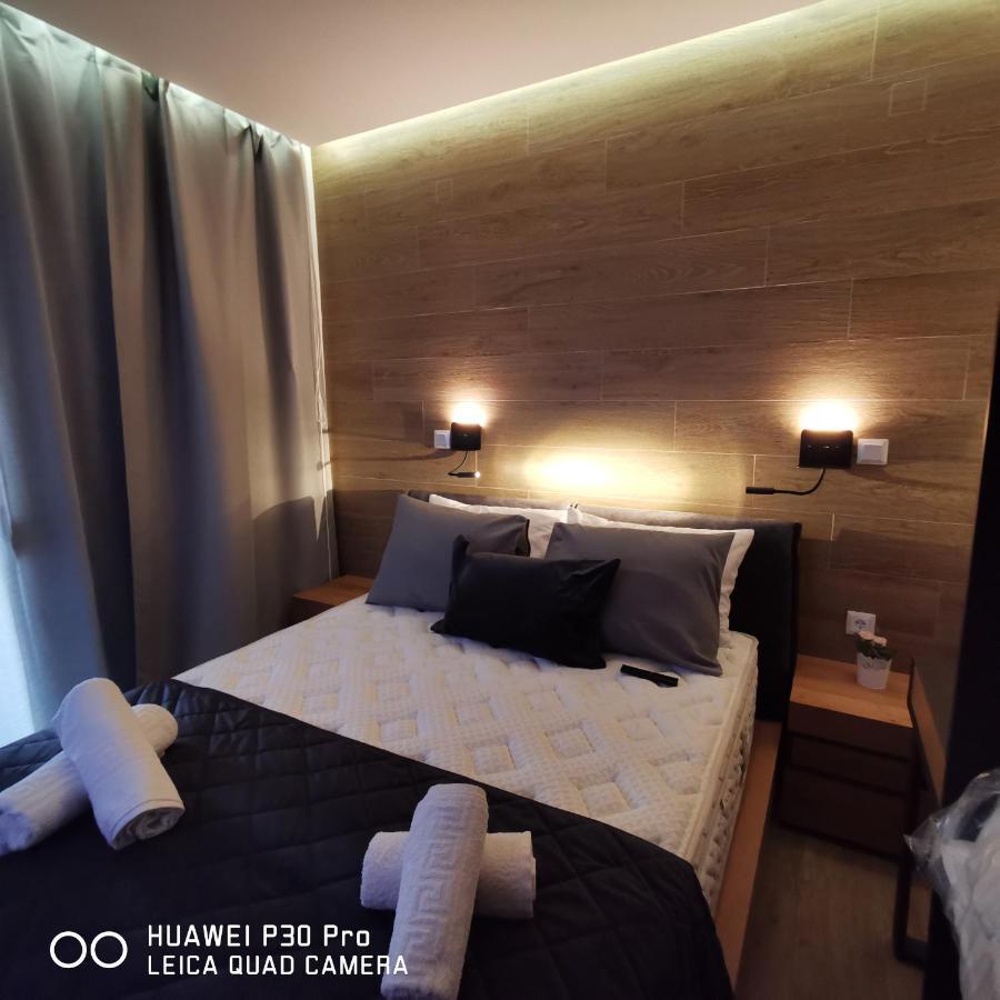 Family Apartment Zornitsa Néa Fókaia Bagian luar foto