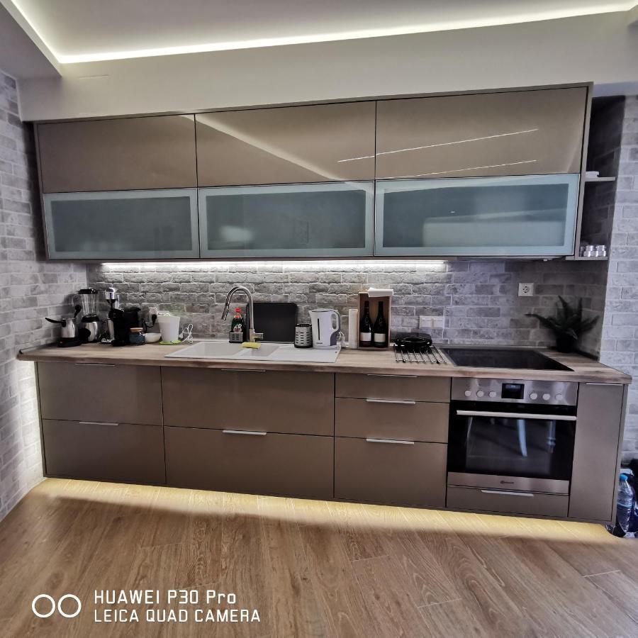 Family Apartment Zornitsa Néa Fókaia Bagian luar foto